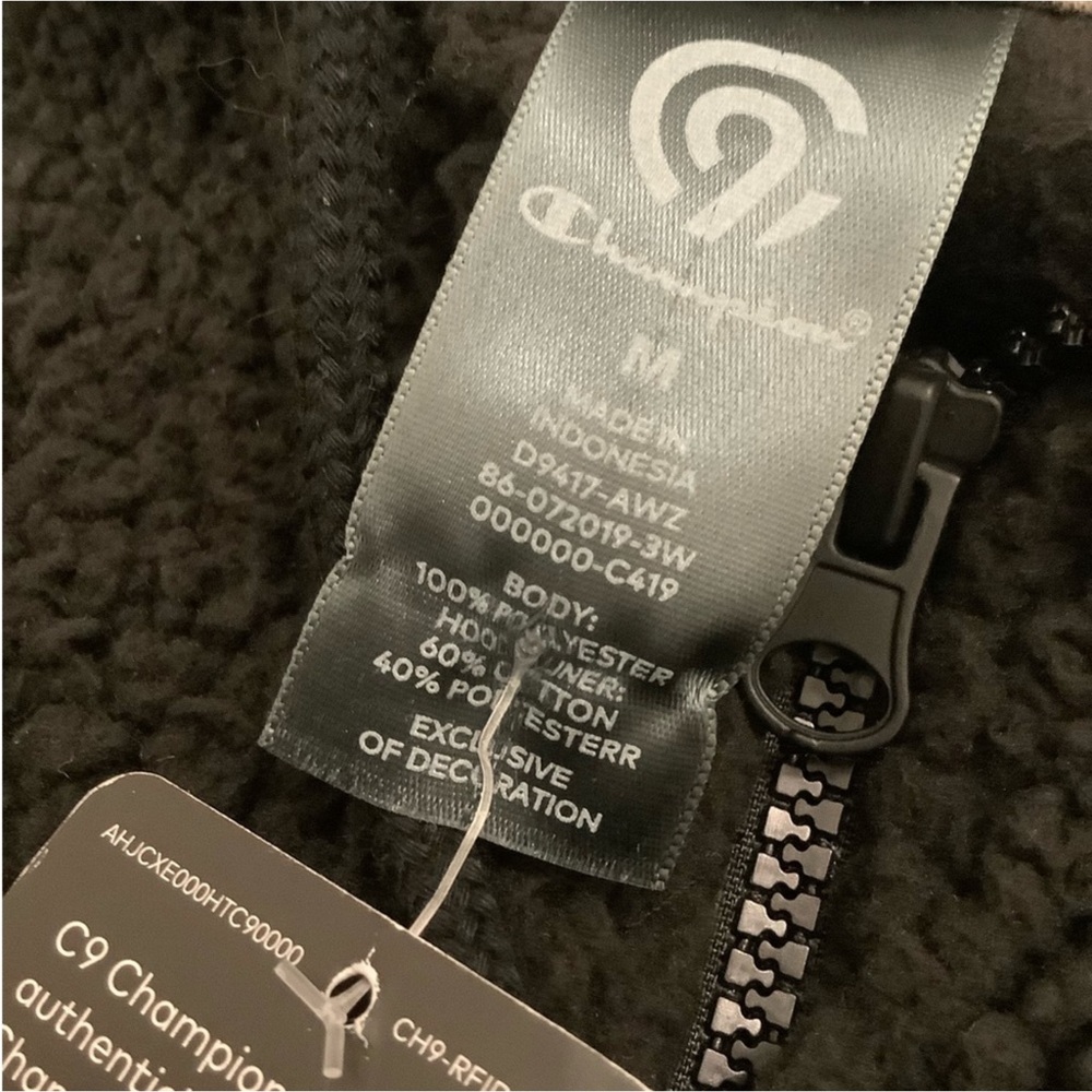 NWT Champion black Sherpa jacket❤️❤️❤️❤️ - Picture 8 of 8